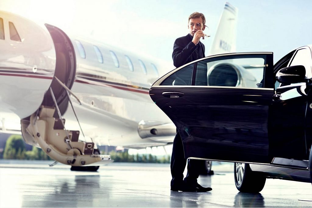 Benefits of using a private airport transfer