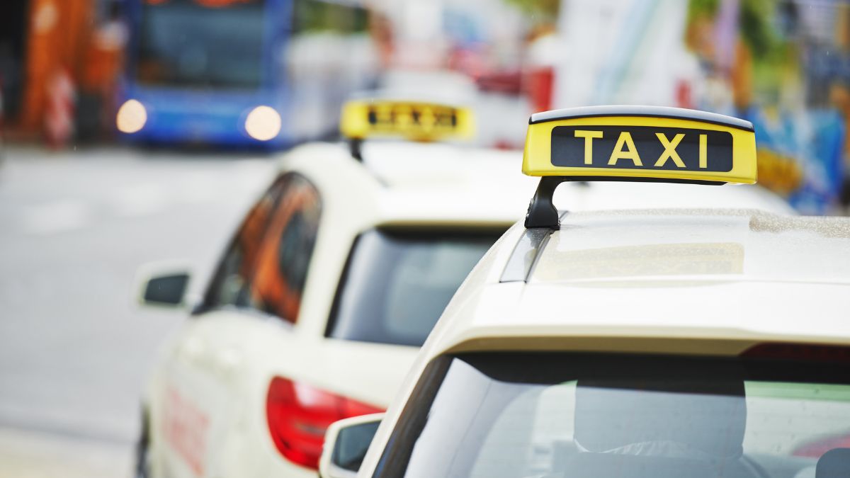 How to save a good amount from the taxi fares? Which tips would be helpful?